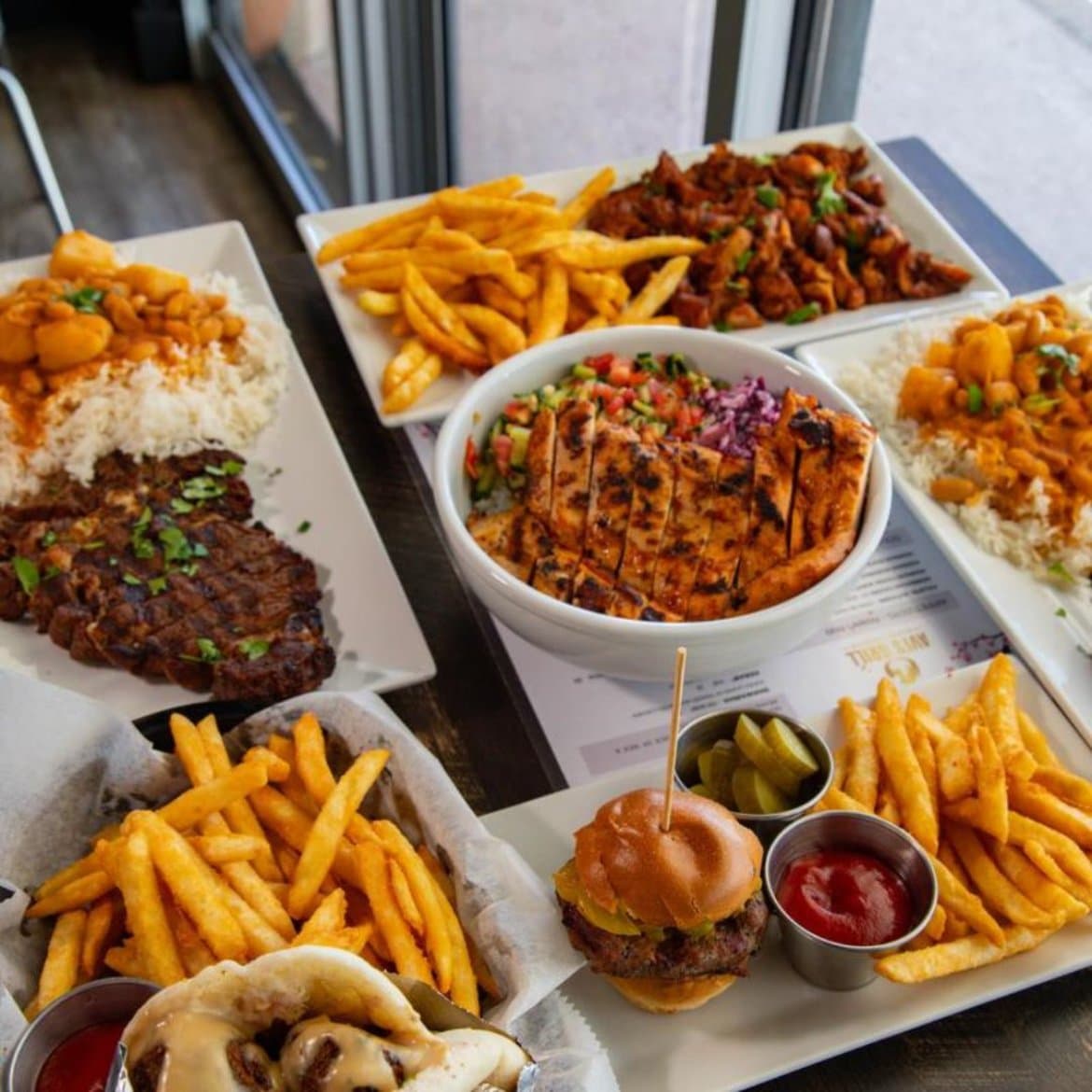 Avi's Grill