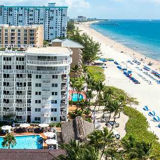 Beachcomber Resort & Club