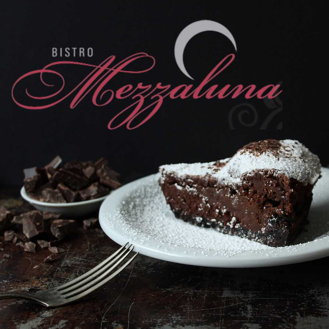 Bistro Mezzaluna