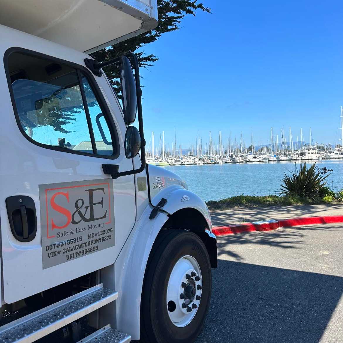 Safe & Easy Moving