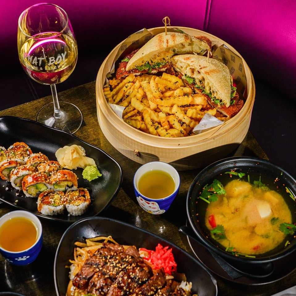 Phat Boy Sushi, Kitchen & Bar