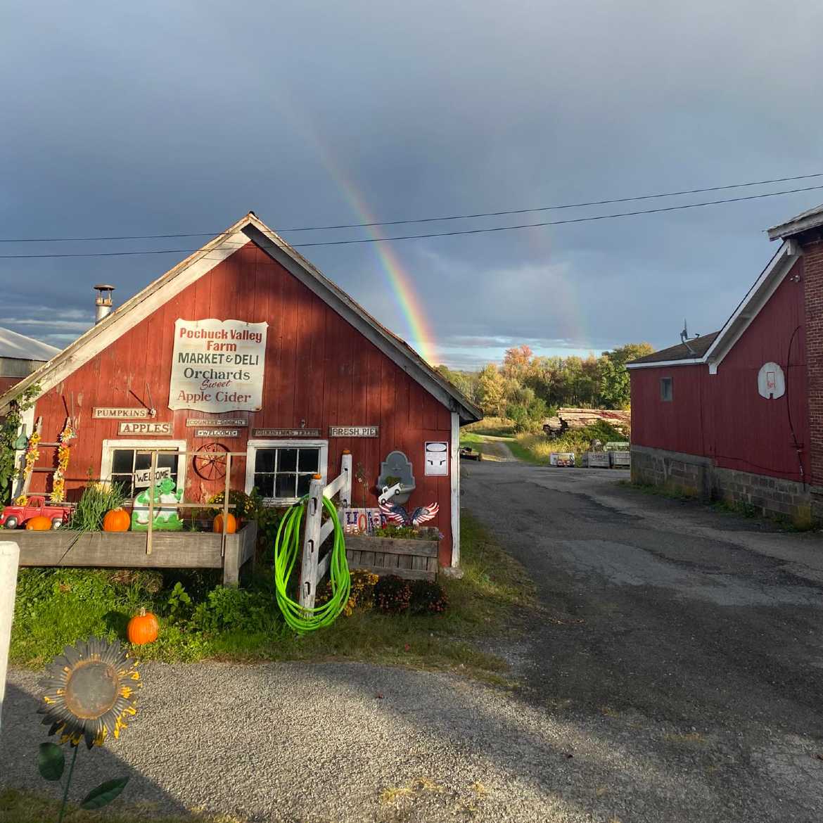 Pochuck Valley Farms Market and Deli