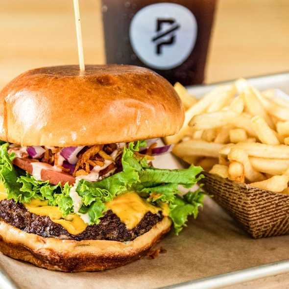 PINCHO Burgers + Kebabs