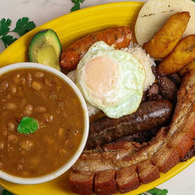 Palmas Colombian Restaurant and Bakery