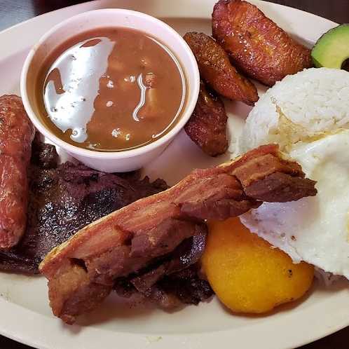 La Placita Restaurant & Bakery